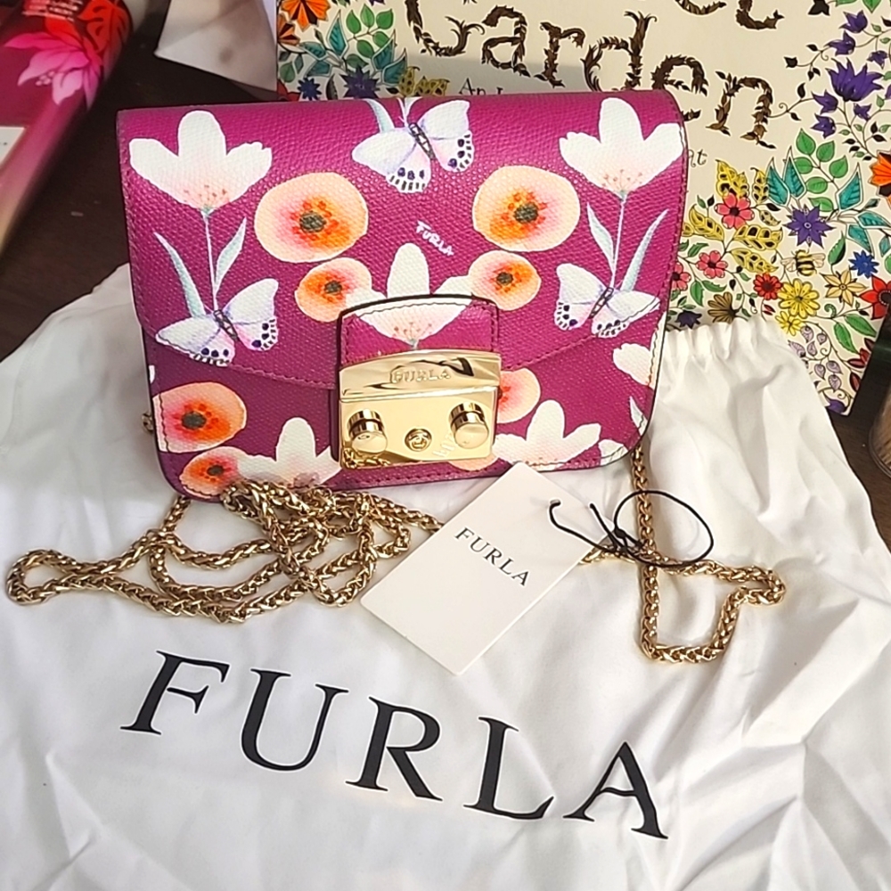 NWT Furla Metropolis Crossbody